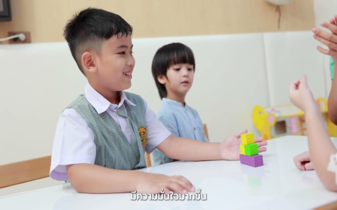 เด็ก ภาษาอังกฤษ ฝึกฟังพูดอ่านเขียนครบวงจร