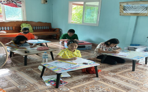 รวมครูสอนภาษาอังกฤษอนุบาลออนไลน์ ยอดนิยม เรียนที่บ้านได้ ปลอดภัย สะดวก