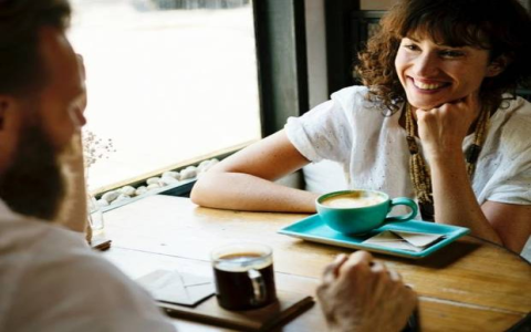 เรียน สนทนา ภาษา อังกฤษ ออนไลน์ ฟรี ยังไงให้เก่งเร็ว ปฎิบัติตาม 3 วิธีนี้!